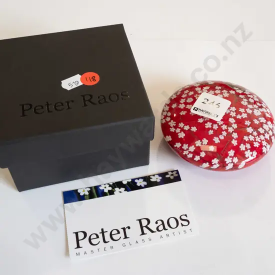 Signed Peter Raos New Zealand art glass paperweight w/ original packaging D-90