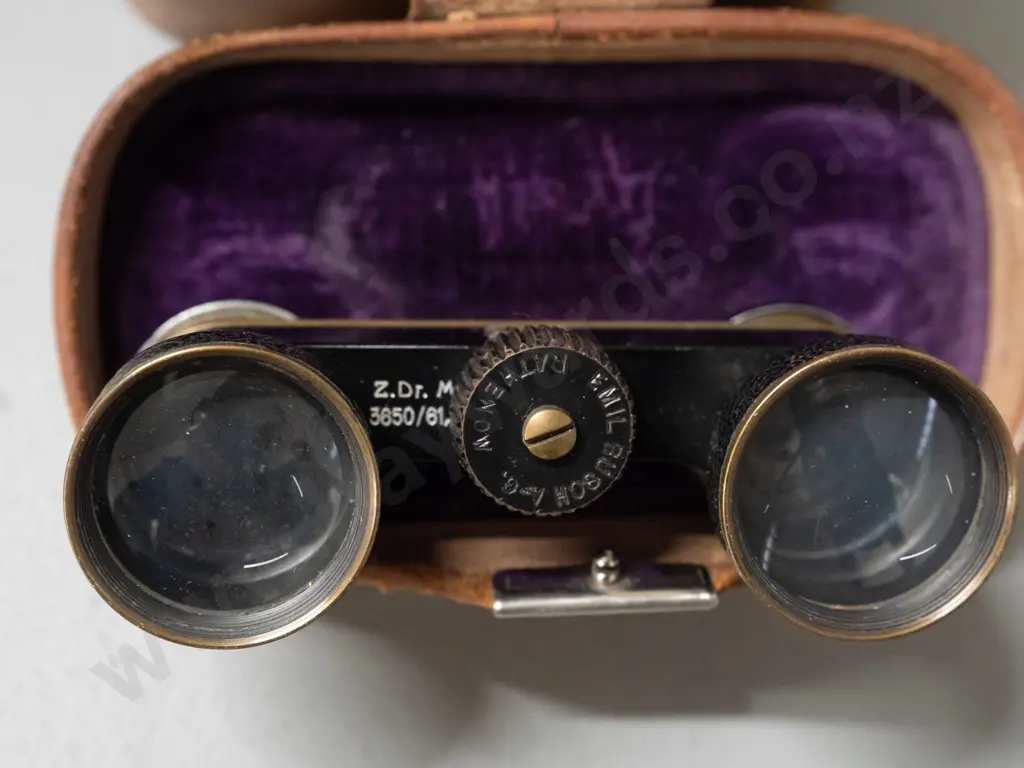 vintage Busch opera glasses with shagreen covering, brass body, marked Multinett DRP, focusing wheel marked Emil Busch Image 1++