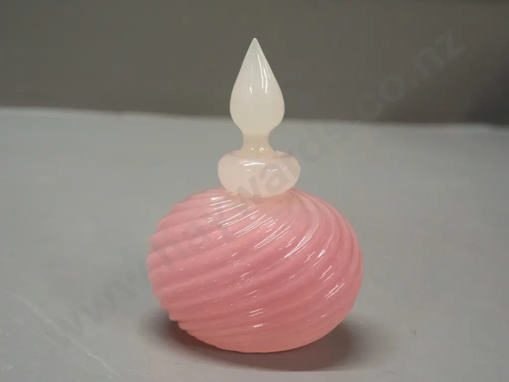 small Murano glass scent bottle - swirled pink and white, with Murano Italy label on base. Small chip to stopper bottom Image 1++