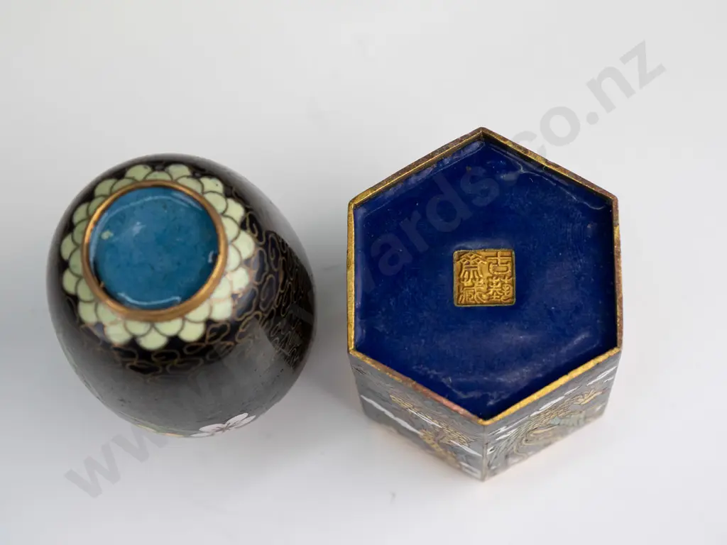 2 small Chinese cloisonne items - 6 sided lidded canister with cast mark in base and a small vase on wooden stand, no Image 1++