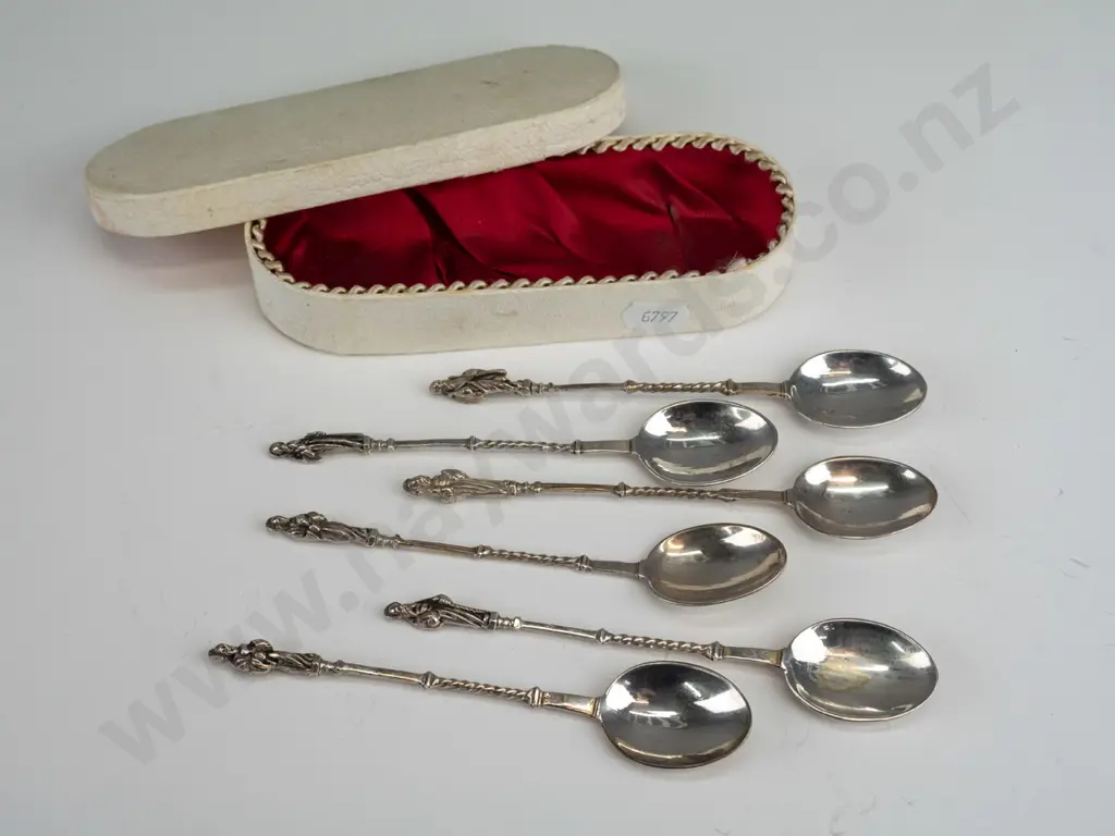 6 silver apostle spoons, each marked '925' - with small lined cardboard box. Spoons L-130 Image 1++