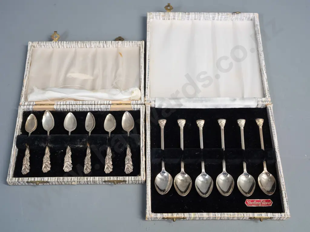 2 sets of 6 sterling silver small tea/coffee spoons - fluted column motif marked STG 925, smaller set marked STG SIL - Image 1++