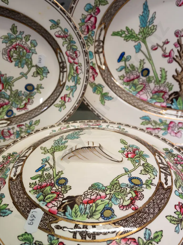 3 vintage pieces of hand painted Meakin Bengal Tree with gilt rims - lidded dish & 2 oval ashetts, larger is L-370 Image 1++