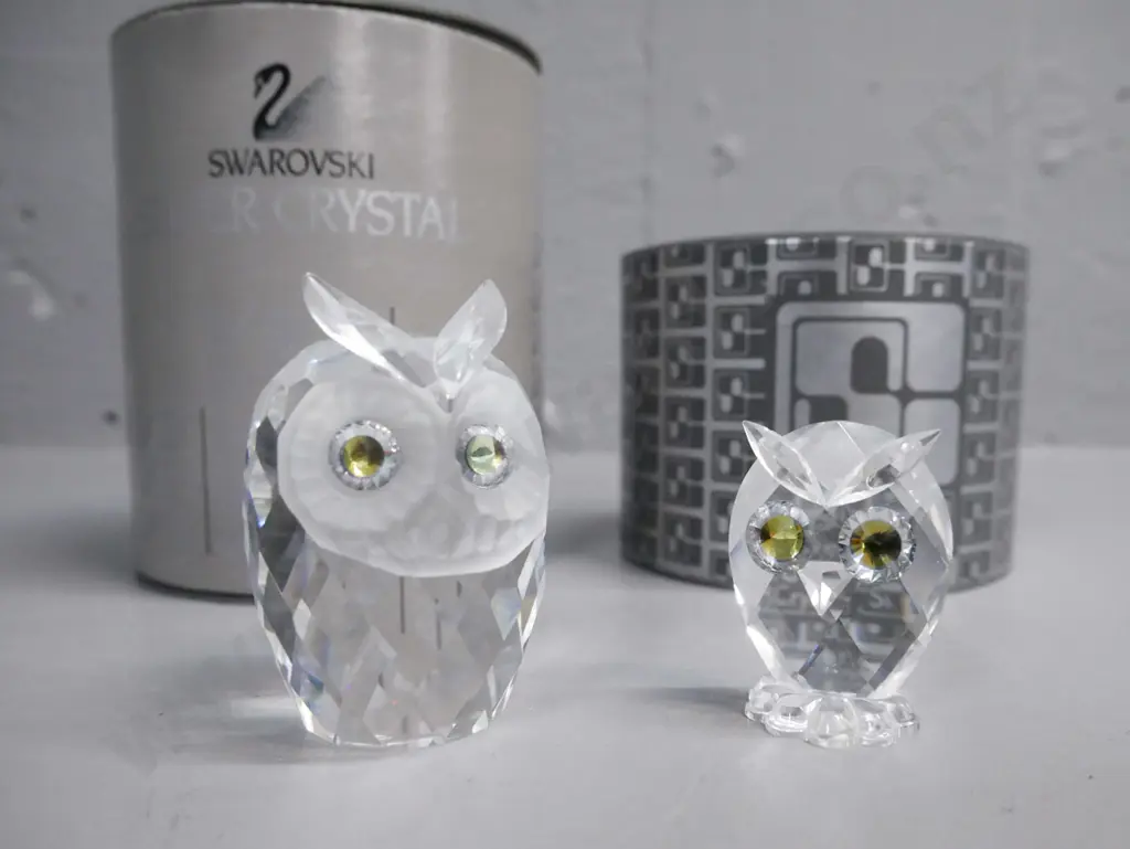 Swarovski 2x miniature owl figurines w/ original packaging. Larger H-55 Image 1++