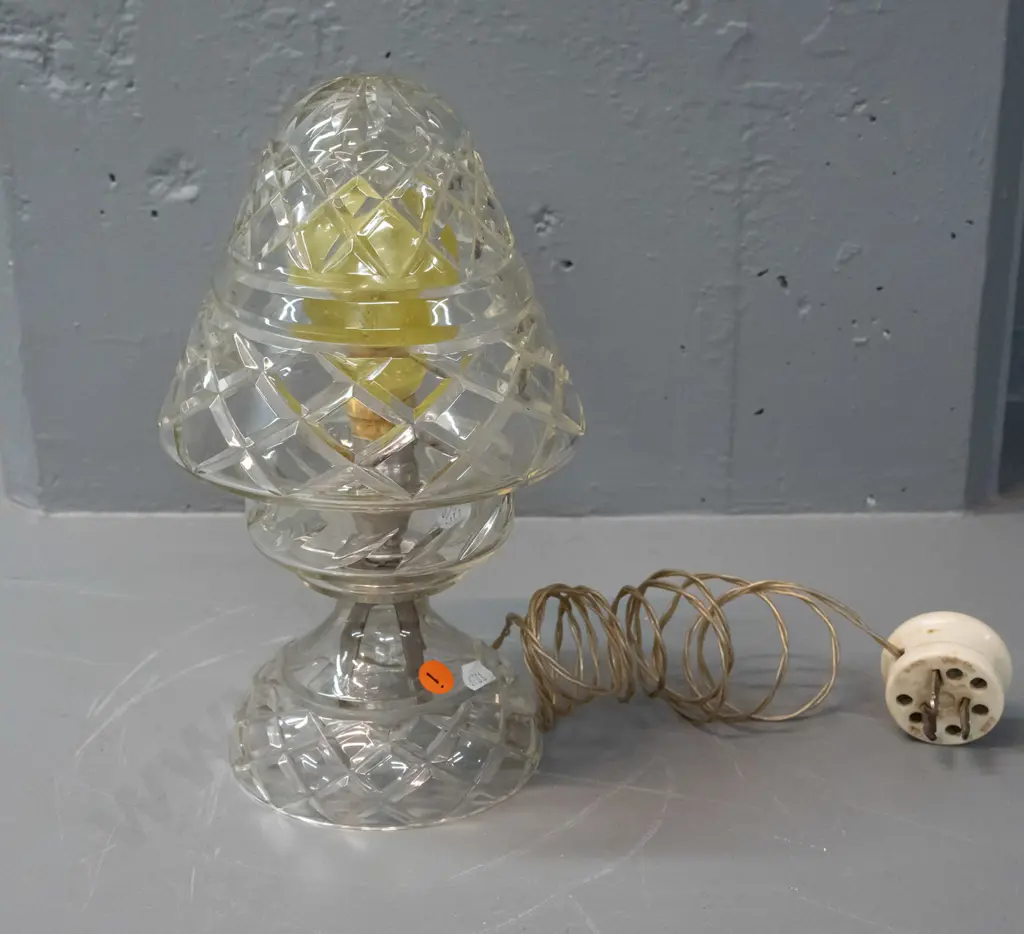 cut crystal 2-piece table lamp H-270 D-160 Image 1++