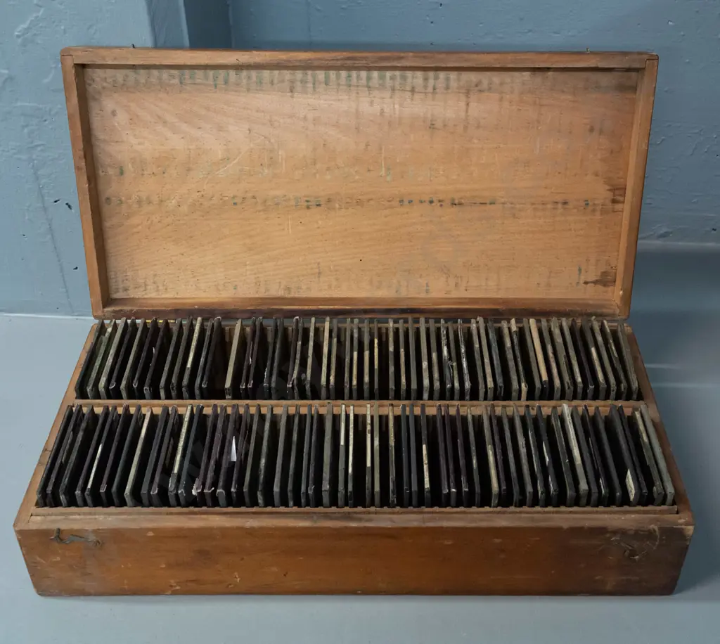 99 vintage lantern slides in fitted wooden case - Scottish highlands, Middle Eastern & other subjects - overall age wear Image 1++