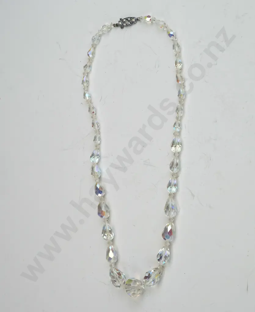silver strand crystal necklace Image 1++