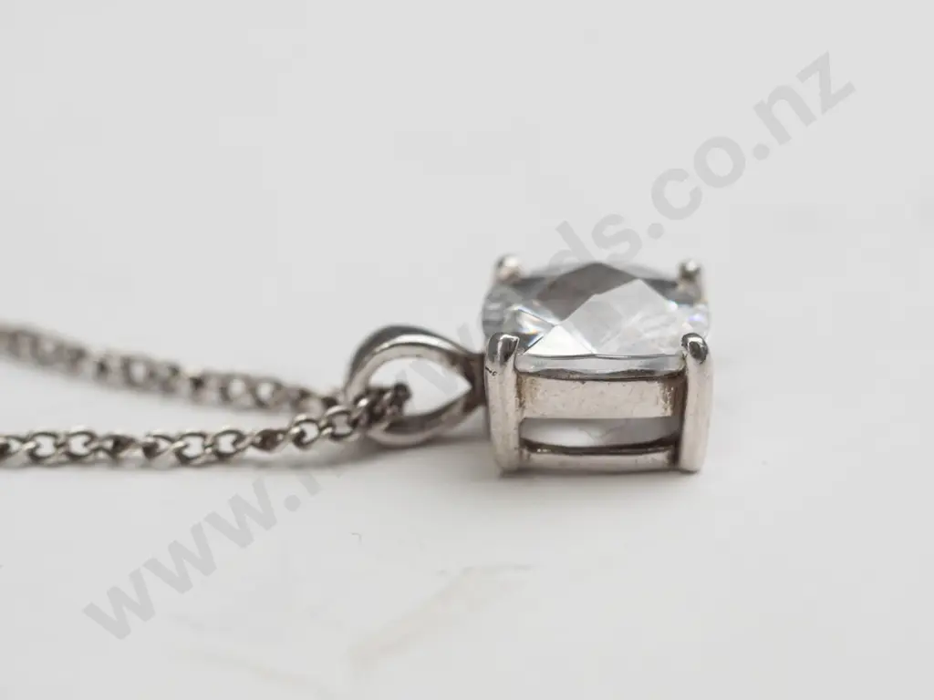 silver cz necklace stamped 925 Image 1++
