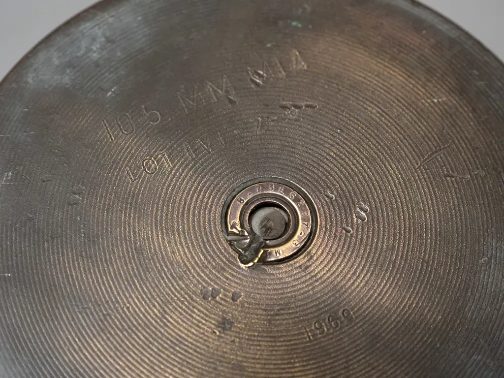 cut down 105mm M14 brass shell casing, marked 1969, with flared top for use as vase H-150 D-120 Image 1++