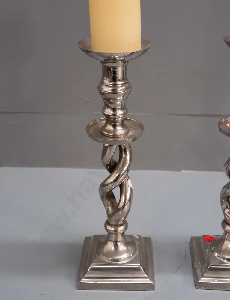 pair of large plated brass open-twist candlesticks - threaded to separate into 3 pieces. H-285 Base 90x90 Image 1++