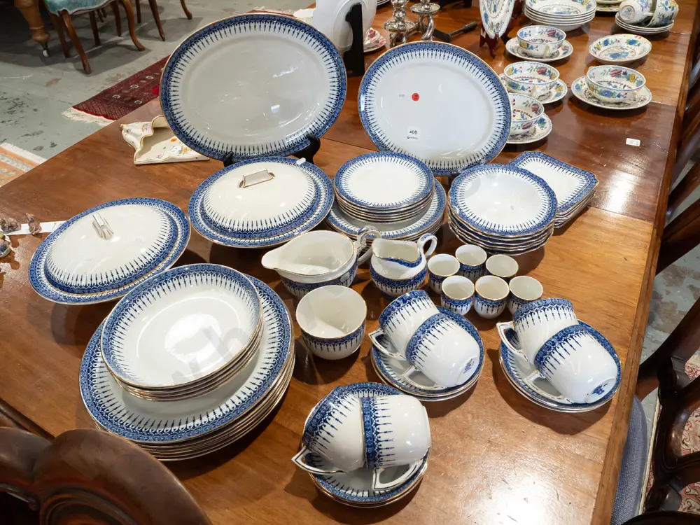 Royal Doulton "Severn Border" gilt edged blue & white dinnerware - 2 ashetts, 2 lidded vegetable dishes, 6 place setting Image 1++