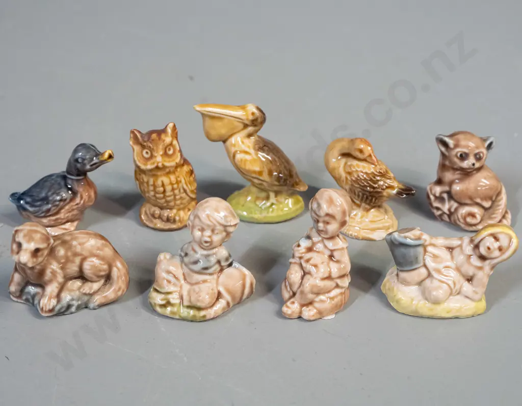 9 assorted Wade whimsies, all marked Wade - ducks, owl, otter, pelican, one duck with small chip in base Image 1++