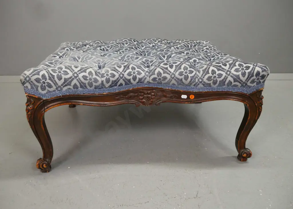 vintage mahogany seat with serpentine shape, cabriolet legs with carved knees, deep button floral blue upholstery. 3 Image 1++