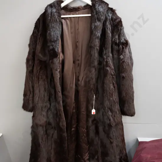 vintage full length brown fur coat & hanger bag with Pattison Ede label - note smell of mothballs
