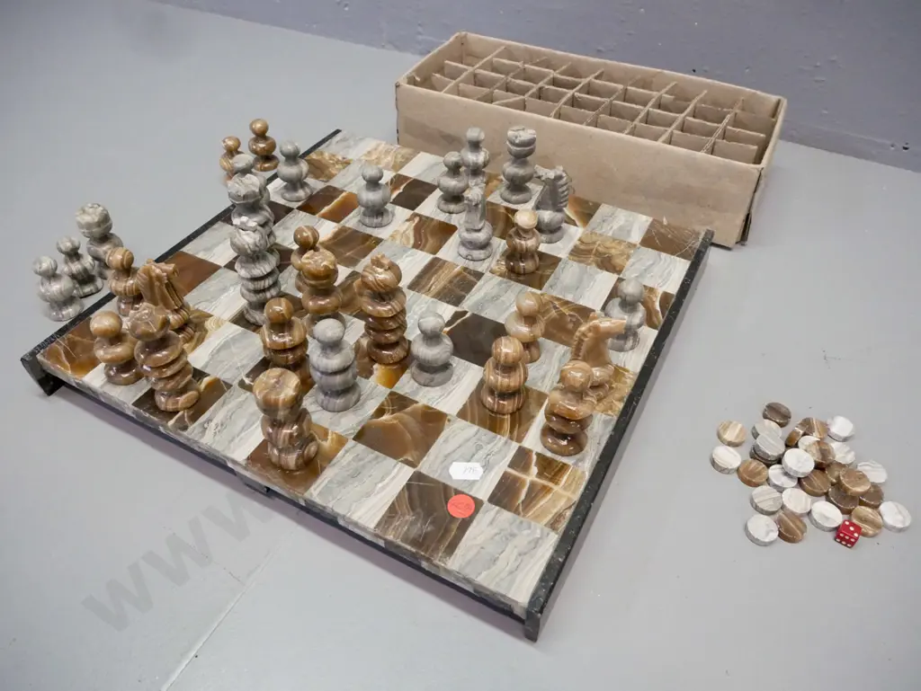 chessboard w/ backgammon reverse w/ agate chess pieces & bag of backgammon markers. W-340 L-350[scratching to Image 1++