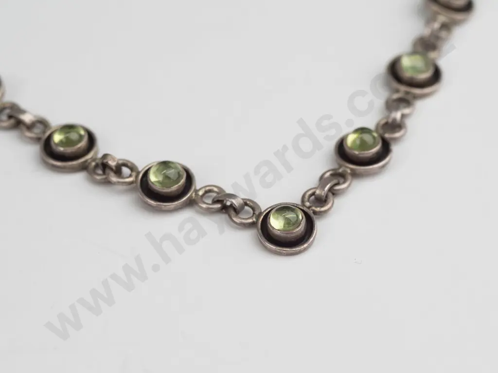 sterling silver peridot necklace 8gms Image 1++