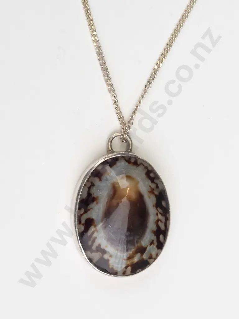 silver shell necklace stamped 925 Image 1++