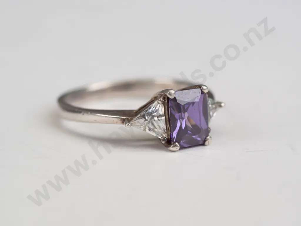 amethyst & cz dress ring stamped 925 size T Image 1++