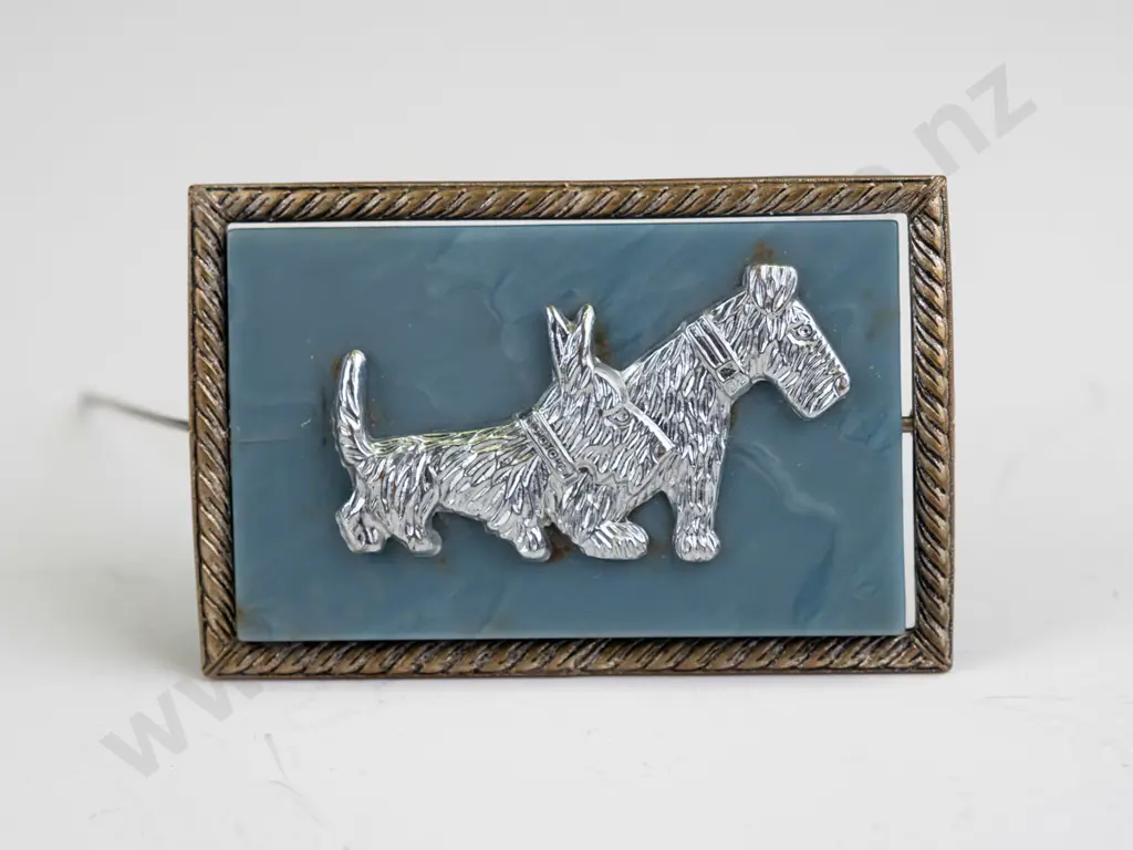 large 2 sided brooch Image 1++
