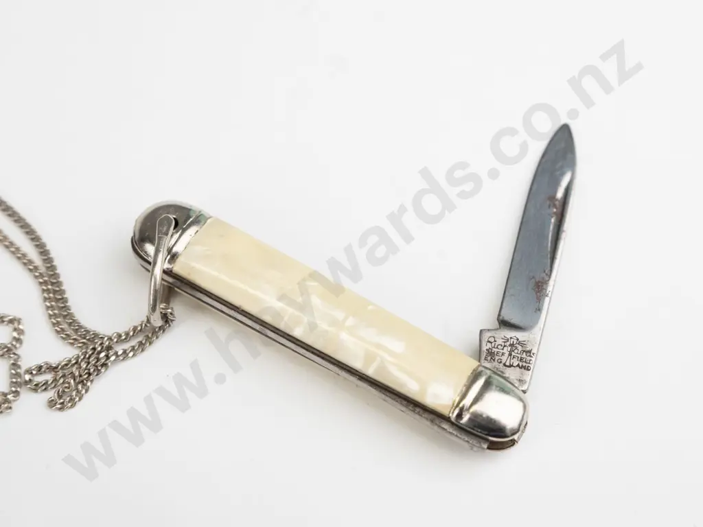 small pocket knife on silver chain - chain stamped 925 Image 1++