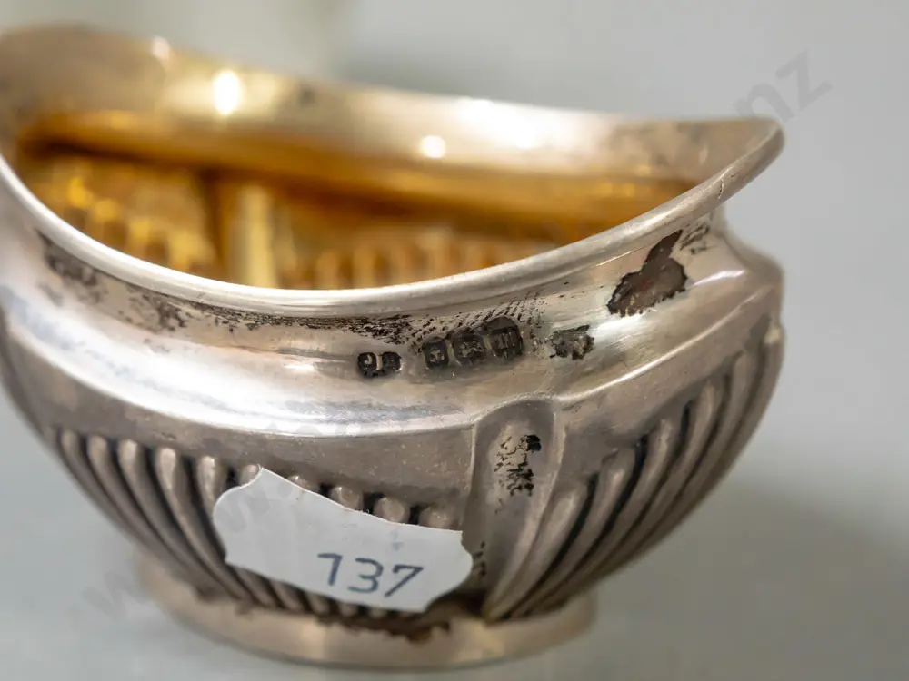 2 sterling silver open salts (no glass liners) and 2 ribbed glass match/vesta strikers with sterling silver rims and a Image 1++
