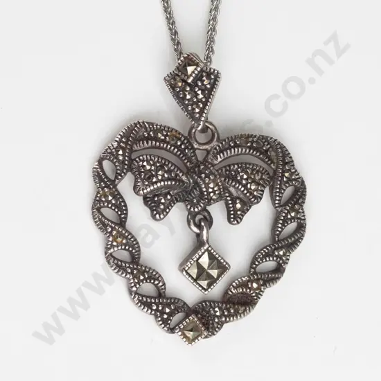 sterling silver marcasite necklace 7gms