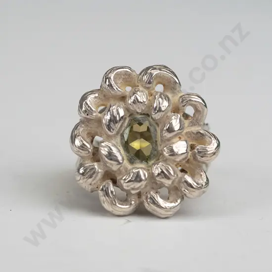 silver ring with green stone stamped stg size N.5