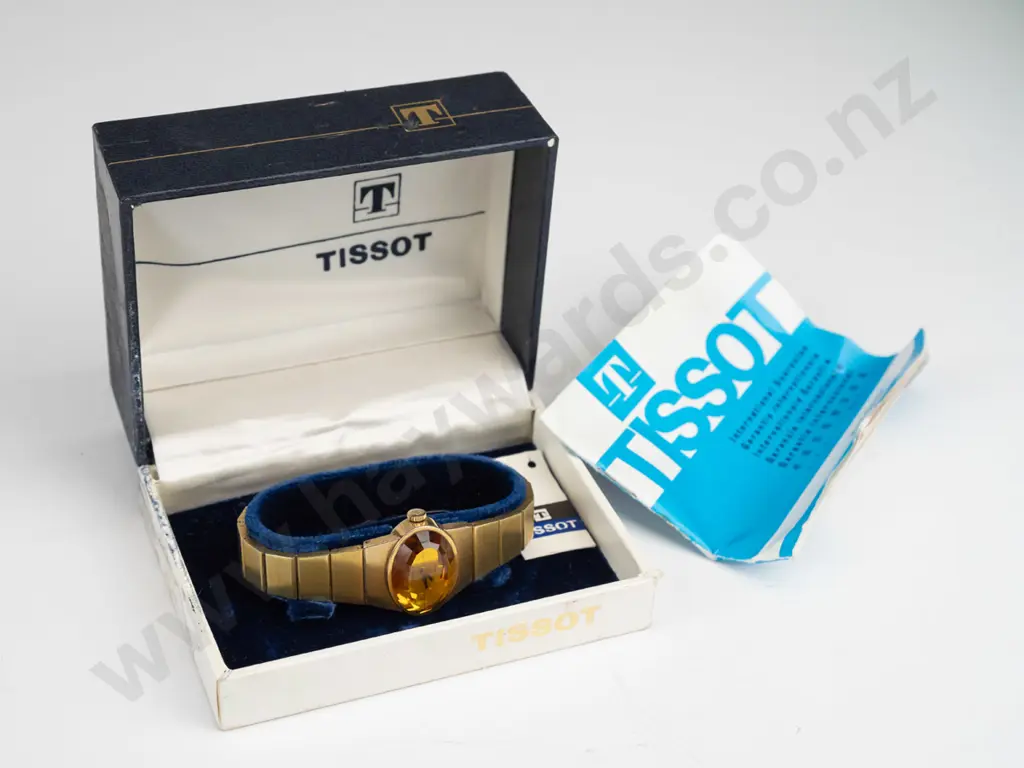 ladies boxed Tissot 'Saphir' watch Image 1++