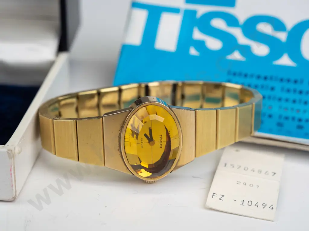 ladies boxed Tissot 'Saphir' watch Image 1++