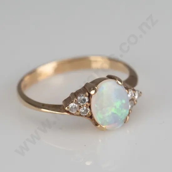 opal & cz ring stamped 375   2.14gm size N.5