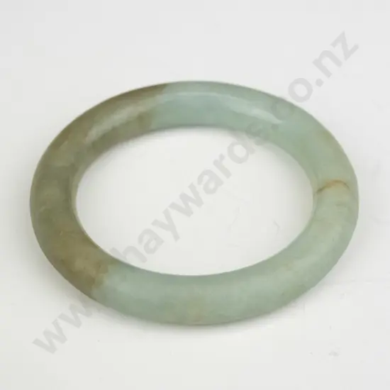 light green jade bangle