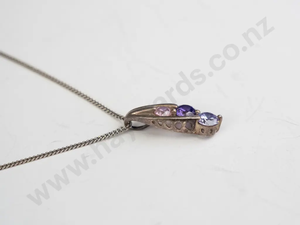 silver 3 stone necklace stamped 925 Image 1++