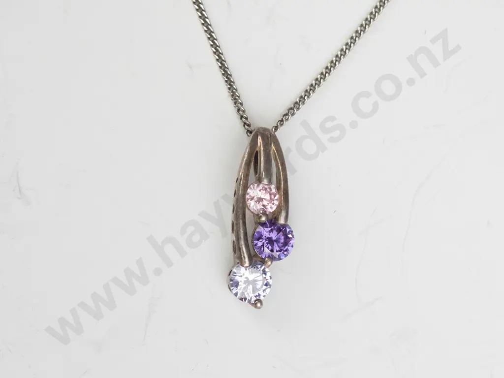 silver 3 stone necklace stamped 925 Image 1++