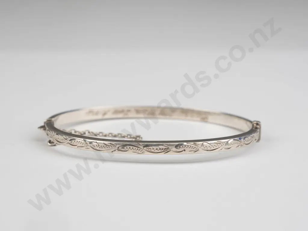 silver bangle with safety chain stamped stg sil Image 1++