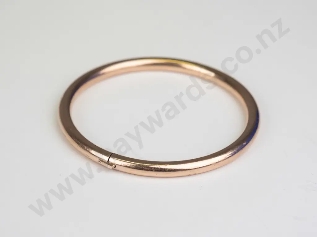 gold plated bangle stamped 9ct Image 1++
