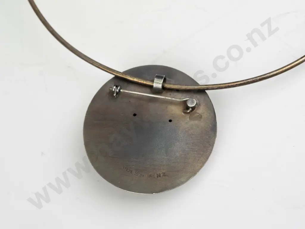A combination of textures on silver & 18ct gold citrine collar stamped stg.sil  Idour 18ct NZ Image 1++