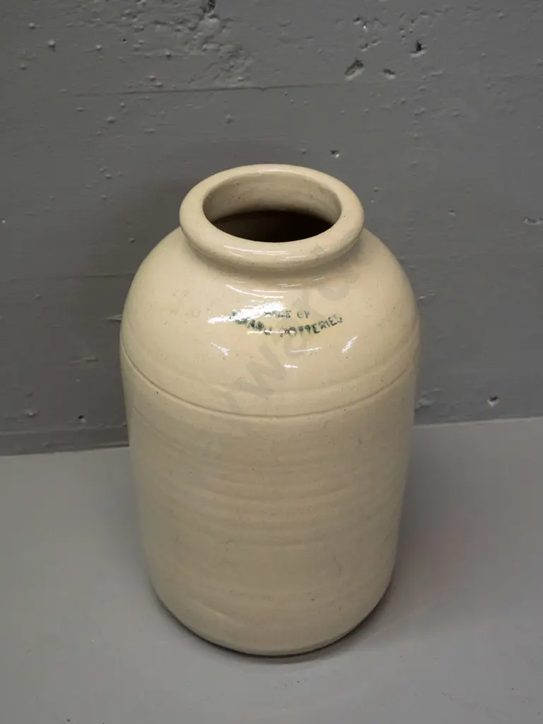 Timaru Potteries stoneware crock with maker's mark on shoulder H-300 D-160 Image 1++