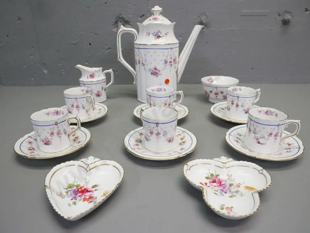 Royal Crown Derby Melrose Pattern coffee set: coffee pot, cream & sugar, 6x coffee cans & saucers; also 2x Crown Derby Image 1++