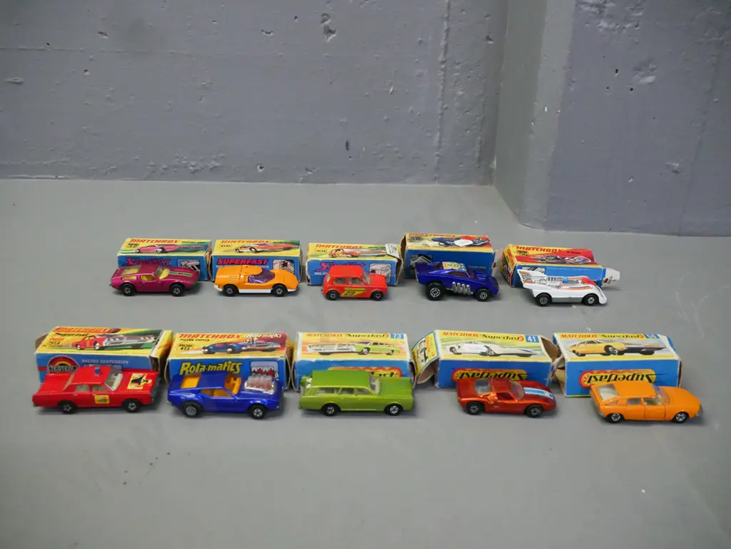 selection of 8 vintage Matchbox cars w/ original boxes, various conditions to toys & boxes Image 1++