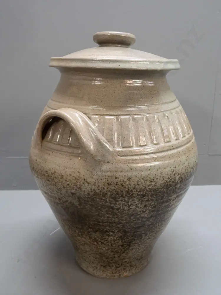 large New Zealand studio pottery lidded vessel with applied lug handles and band of fluted decoration - no maker's mark Image 1++