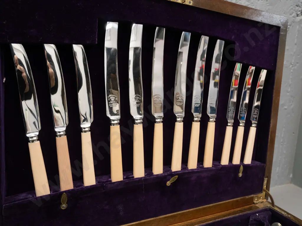 oak canteen of EPNS silver plate cutlery - 6 place, faux bone handled knives marked Viner & Hall Sheffield - w/ 2 added Image 1++