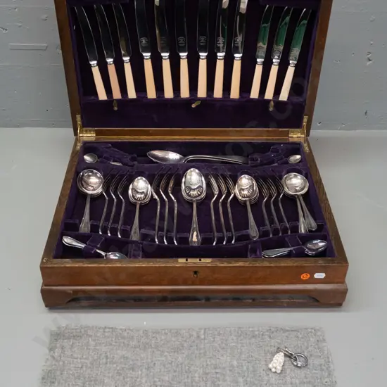 oak canteen of EPNS silver plate cutlery - 6 place, faux bone handled knives marked Viner & Hall Sheffield - w/ 2 added