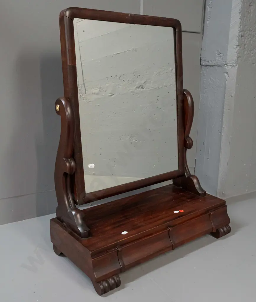 antique William IV mahogany dressing table mirror with concave shaped drawers, on 4 moulded feet, some staining to top Image 1++
