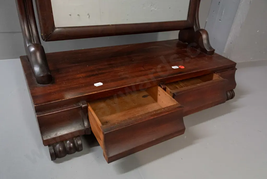 antique William IV mahogany dressing table mirror with concave shaped drawers, on 4 moulded feet, some staining to top Image 1++