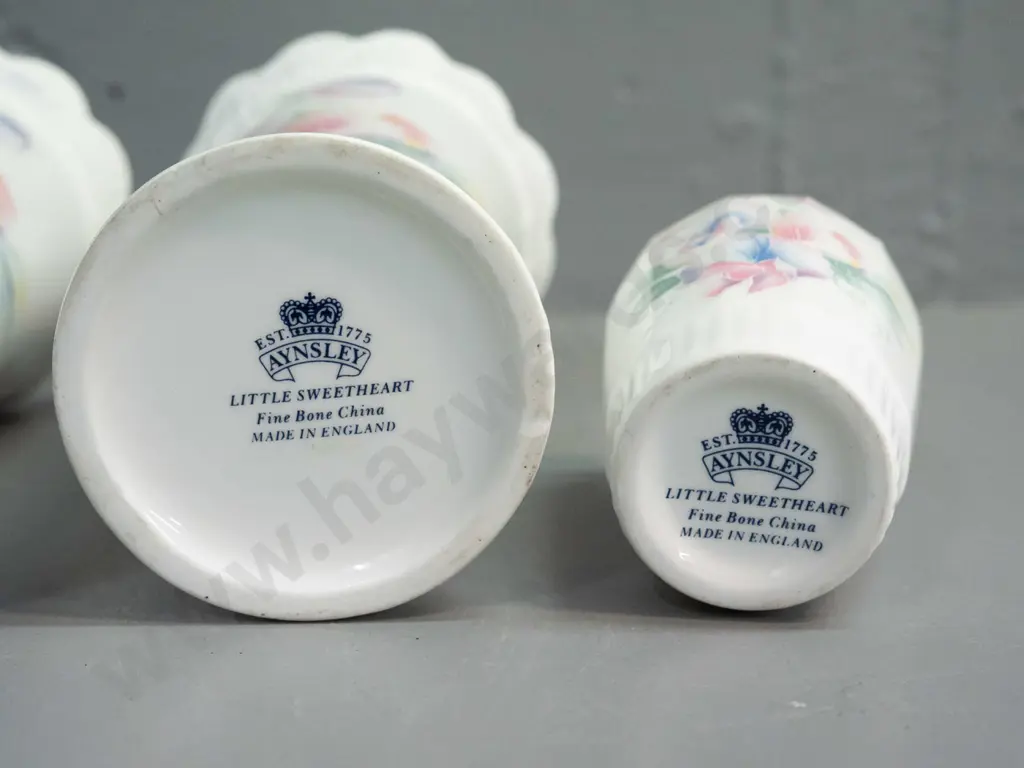 3 Aynsley "Little Sweetheart" pattern vases - larger pair with frilled rim H-160 (one has small chip to base) Image 1++