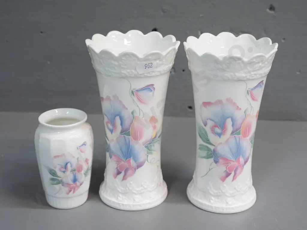 3 Aynsley "Little Sweetheart" pattern vases - larger pair with frilled rim H-160 (one has small chip to base) Image 1++