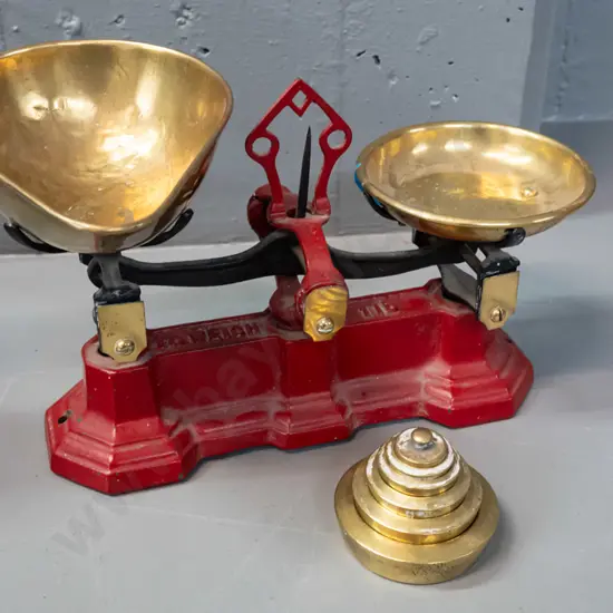 vintage balance scales with brass trays and a set of nesting brass weights - scales marked "To Weigh 1 lb." - minor