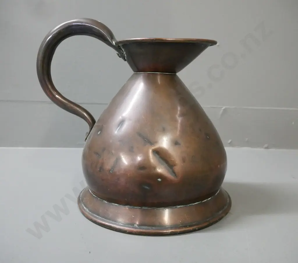 Victorian copper haystack imperial half-gallon measuring jug "VR" & shield stamp to inner rim H-230 D-210 Image 1++