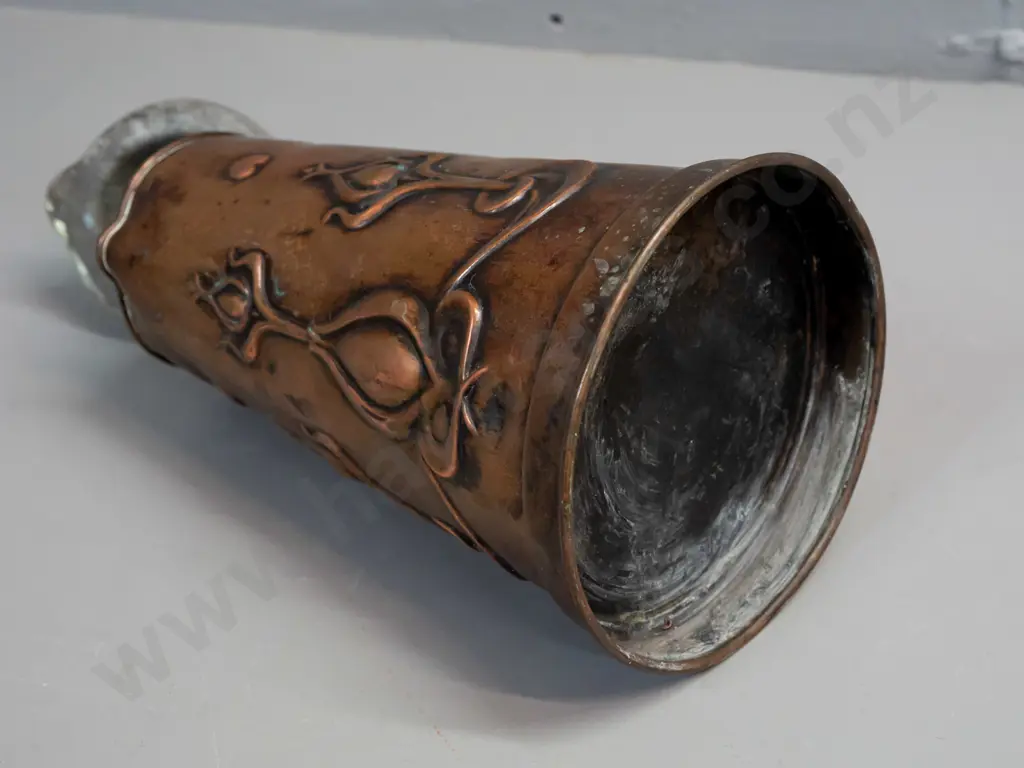 vintage arts & crafts style pressed copper-plated jug with hand beaten hinged lid - some dents and discolouration H-240 Image 1++