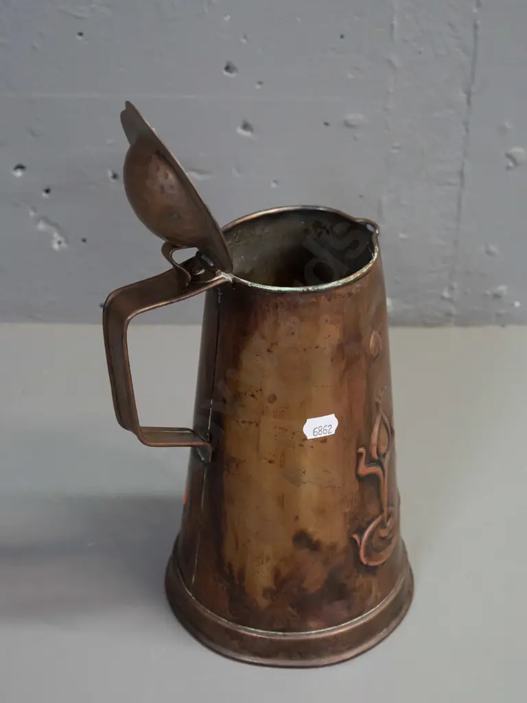 vintage arts & crafts style pressed copper-plated jug with hand beaten hinged lid - some dents and discolouration H-240 Image 1++